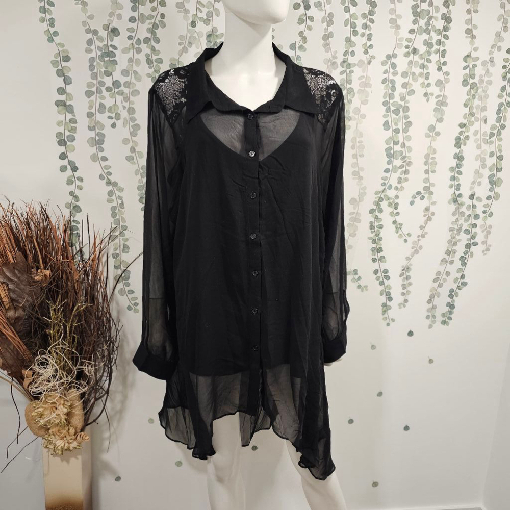 City Chic Black Lace Yoke Sheer High Low Blouse Sz XXL - Picture 3 of 10